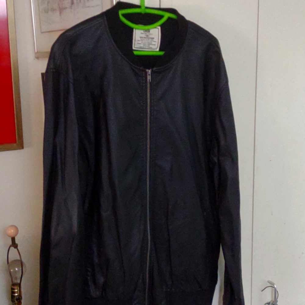 NWOT Mens faux leather bomber jacket XXL